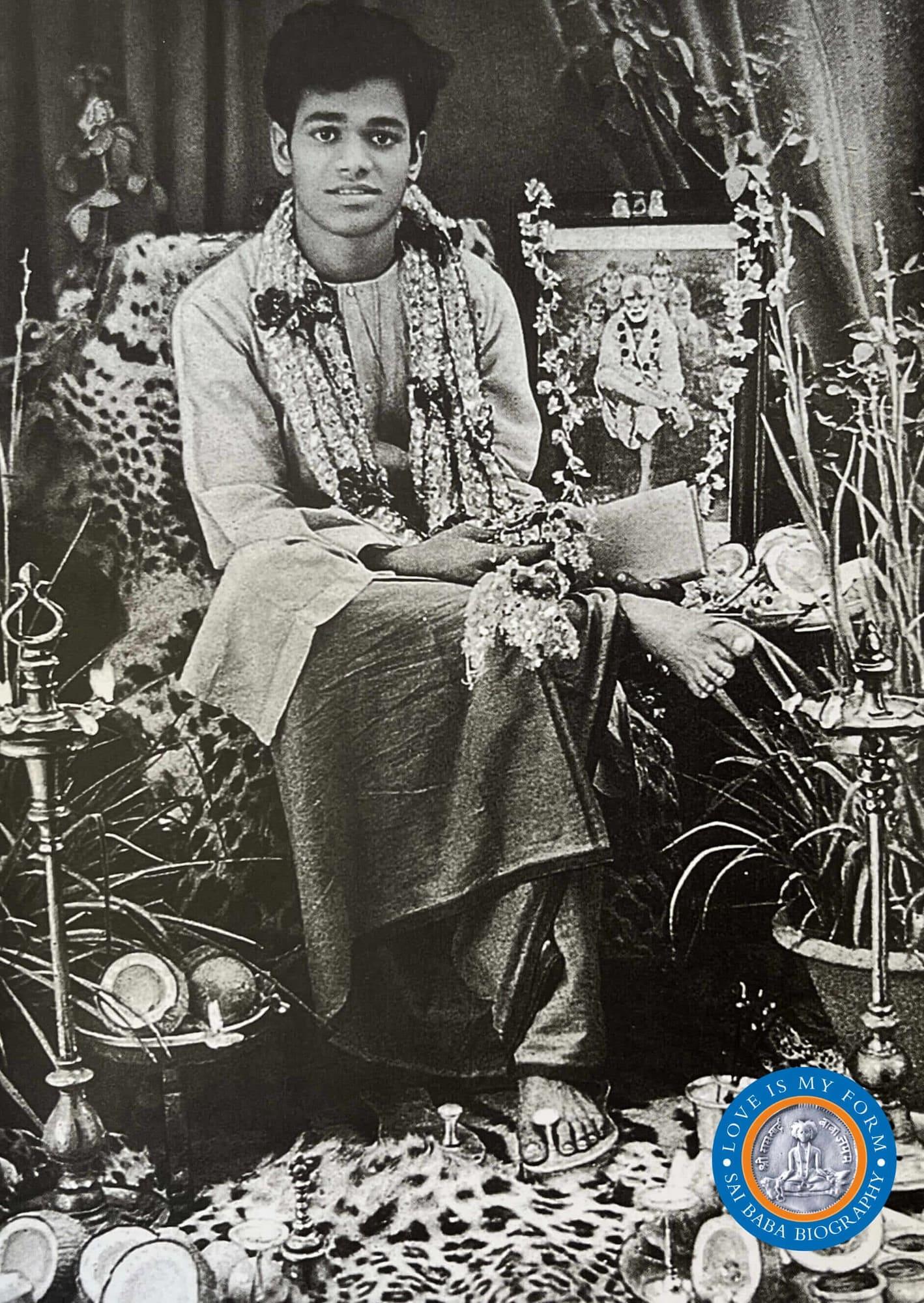 Sri Sathya Baba at M. Narayan Rao's House, Anatapur. Photo from Love Is My Form: The Advent Book by R. Padmanaban